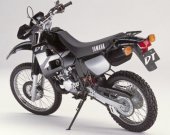 2001 Yamaha DT 125 R photo